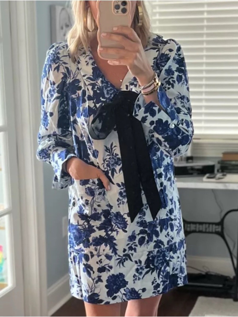 Tuckernuck Blue White Floral Mini Dress XS Bow Tie Neck Preppy Coastal Chic
